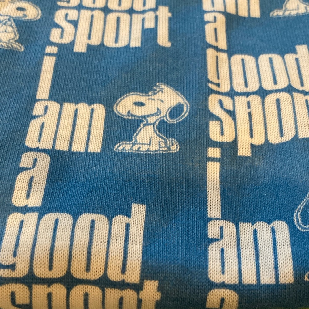 Vintage stretch blu and white snoopy fabric‎ piece. 10 x 26 401